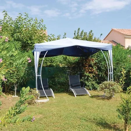 Awesome In W/ Outdoor Swimming Pool, Wifi And 1 Bedrooms